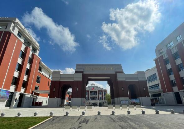 APC UPS电源教育系统专用隆重问世